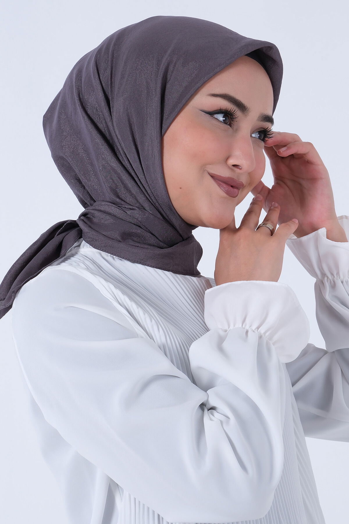 Koyu Füme Brisa Vual Eşarp - 4