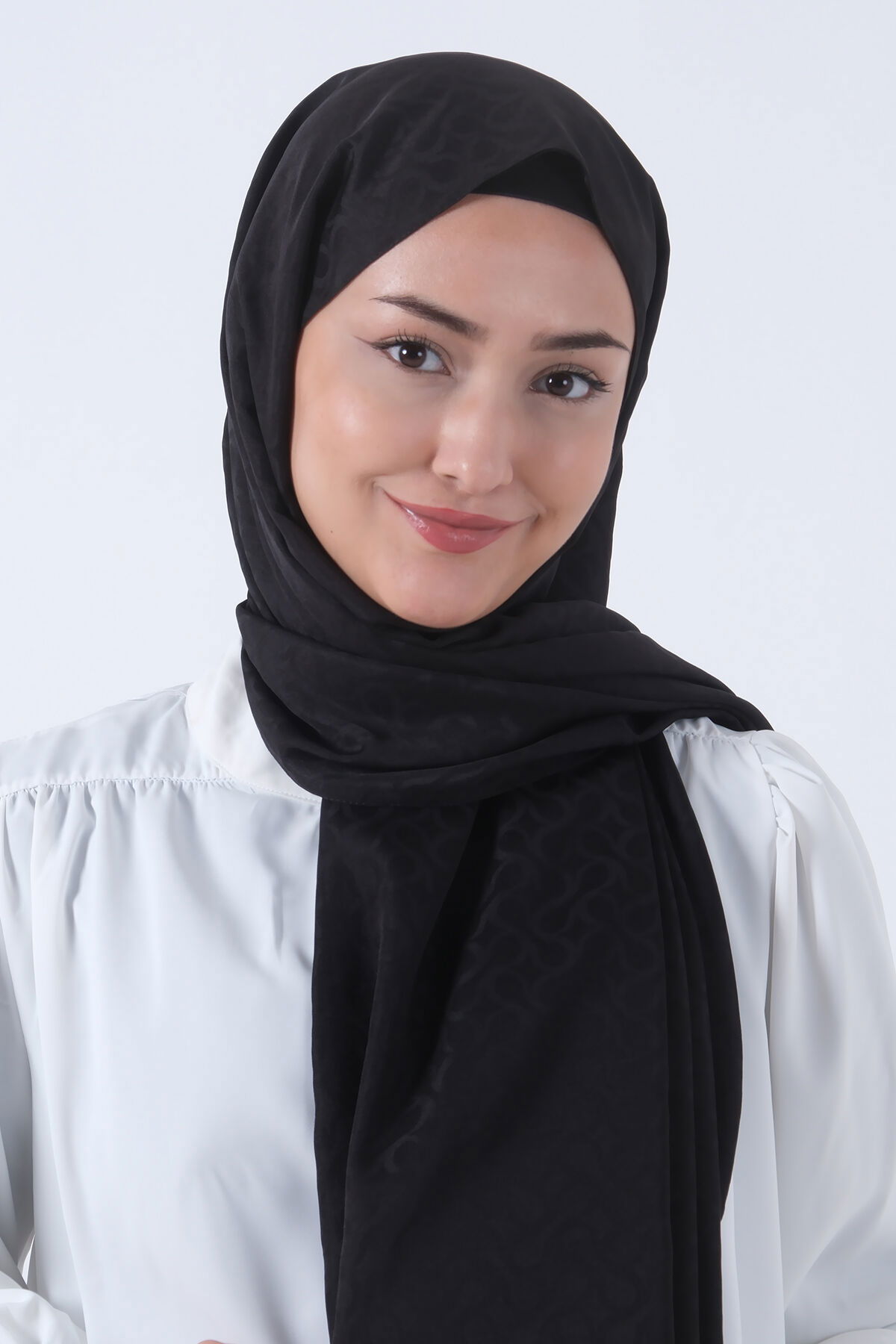 V-1 Azra Jakar Şal