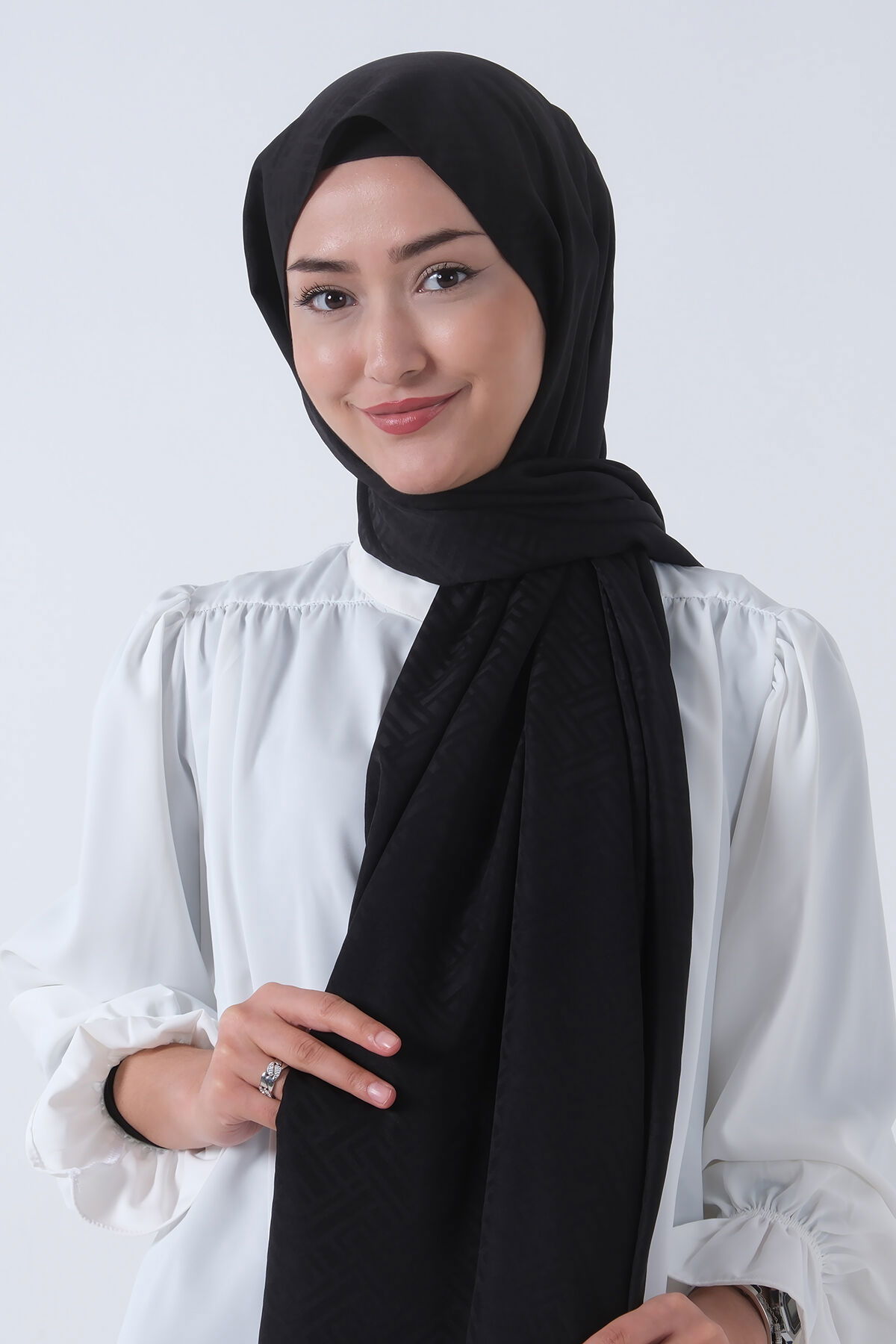 V-1 Nehir Jakar Şal