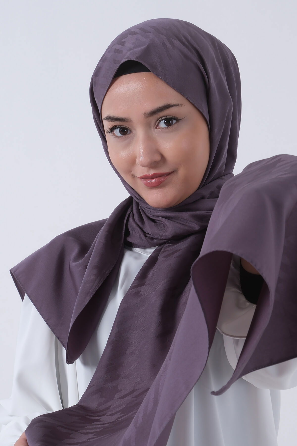 V-10 Miray Jakar Şal