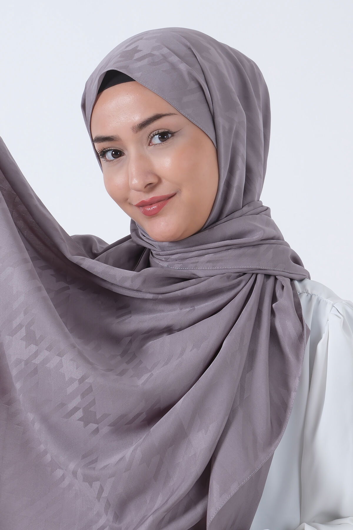 V-11 Miray Jakar Şal