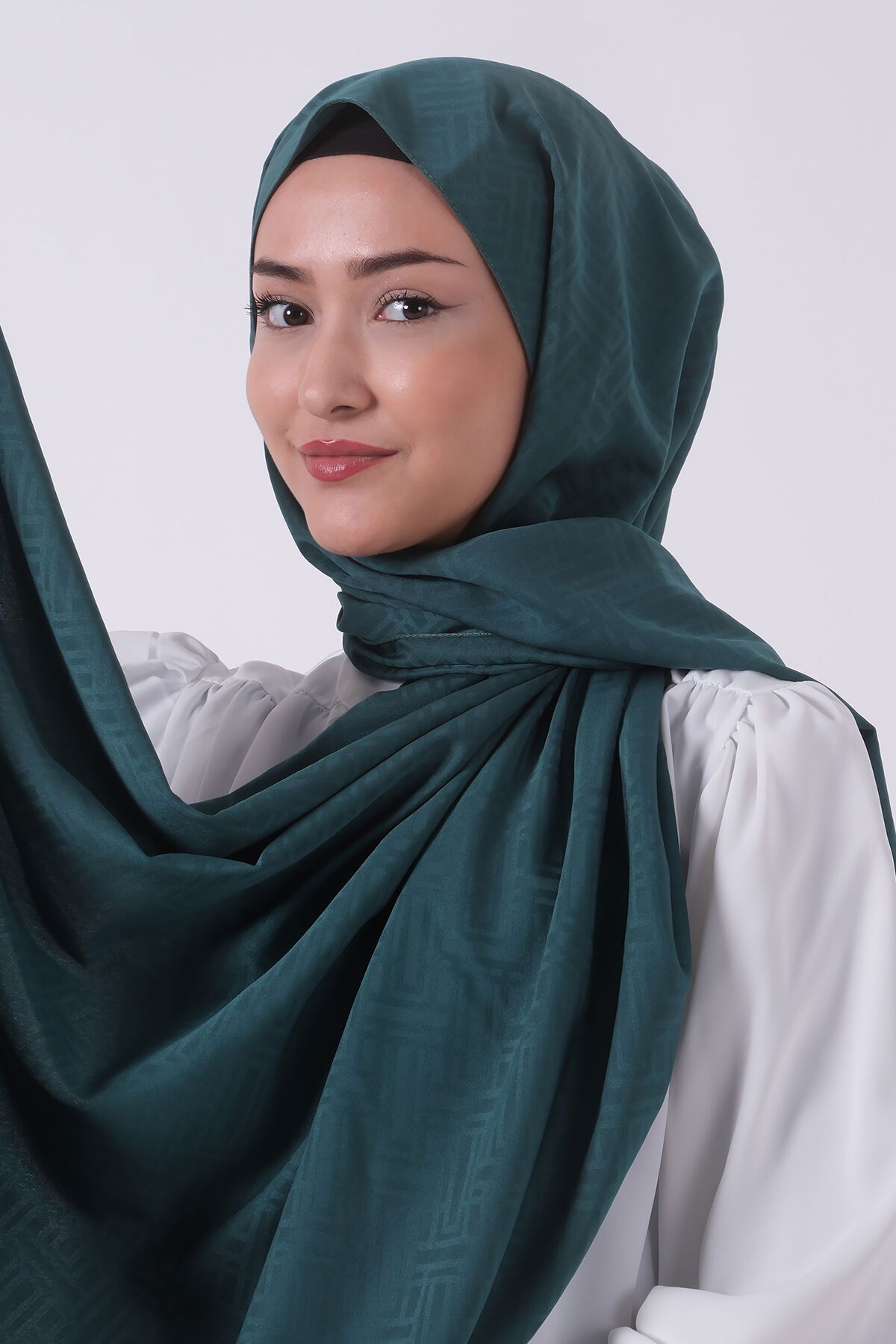 V-14 Nehir Jakar Şal