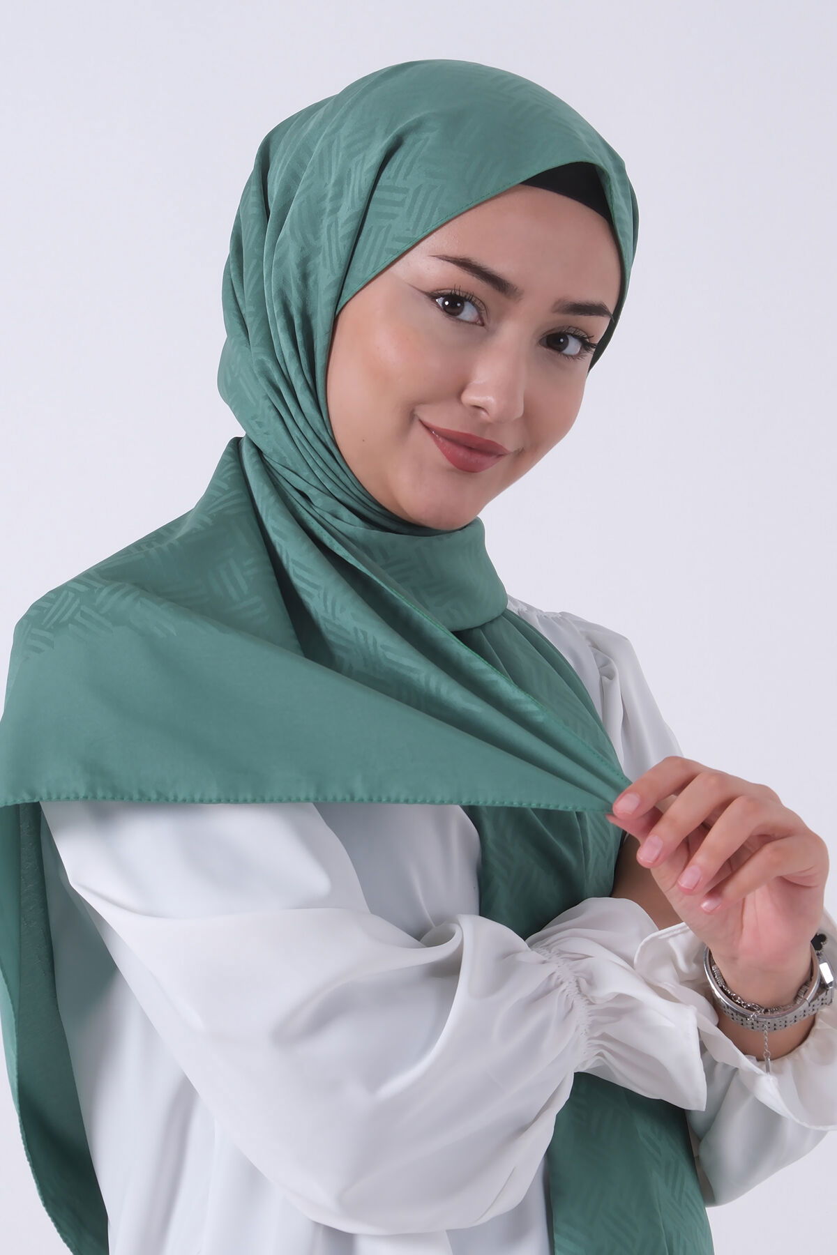 V-15 Eylül Jakar Şal