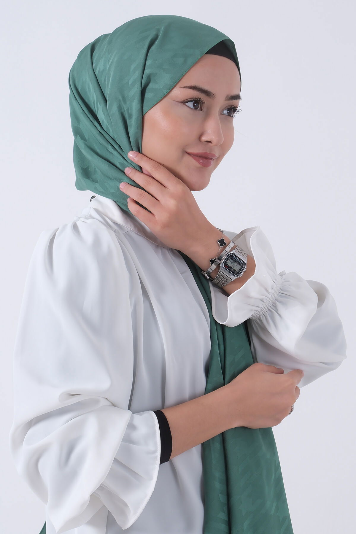 V-15 Miray Jakar Şal