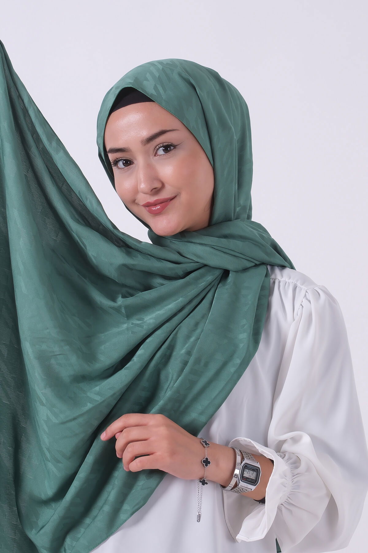 V-15 Miray Jakar Şal