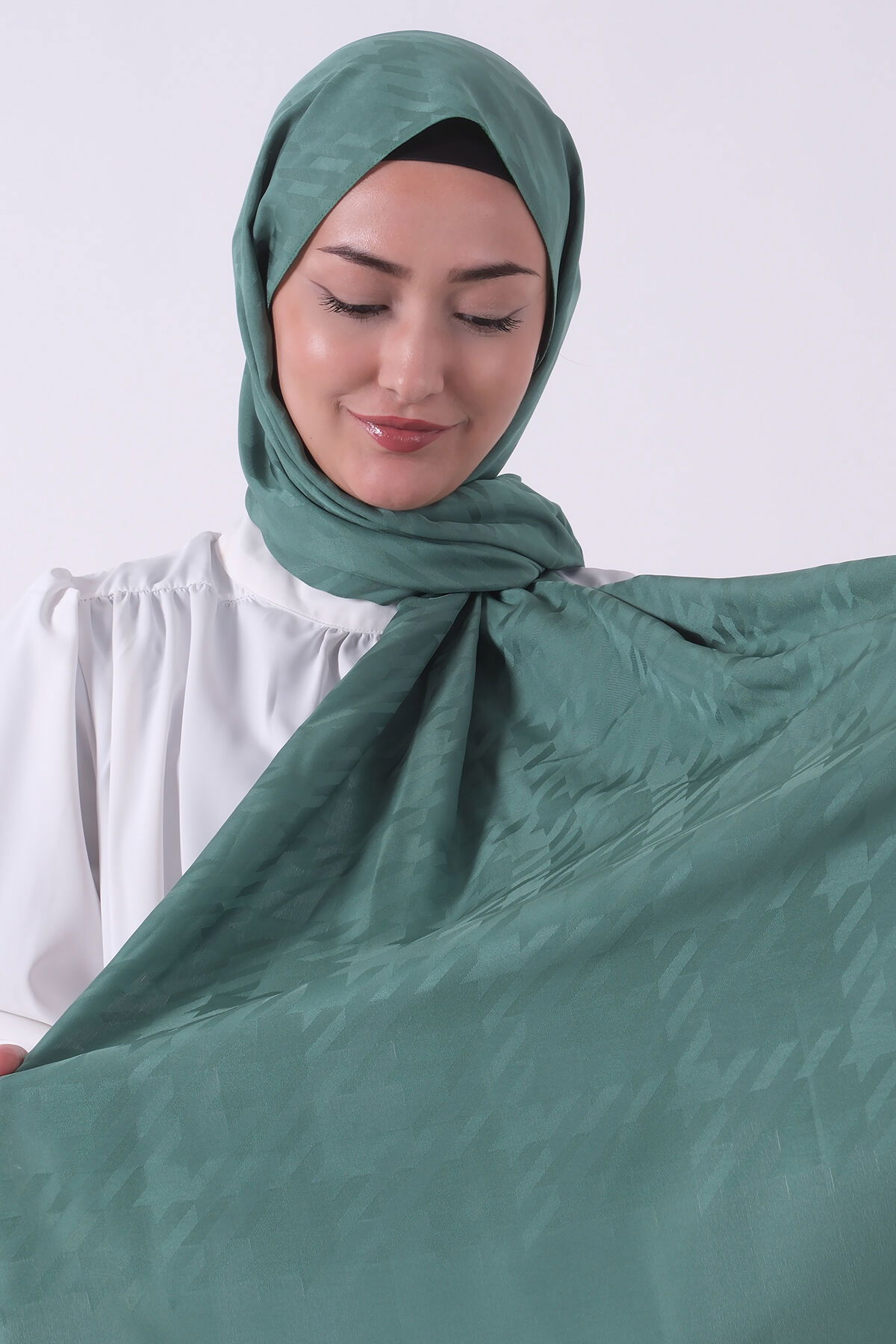 V-15 Miray Jakar Şal