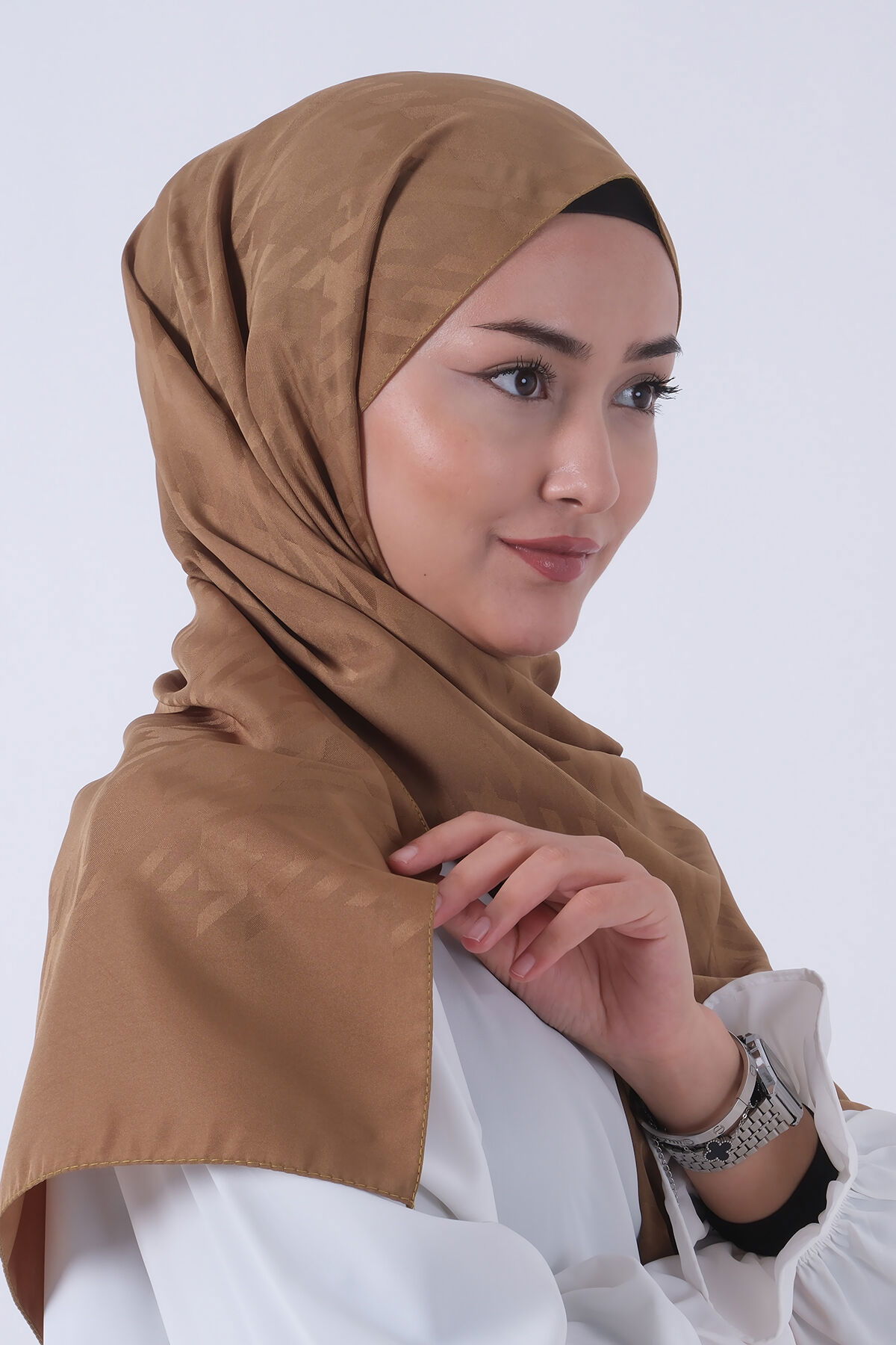 V-17 Miray Jakar Şal