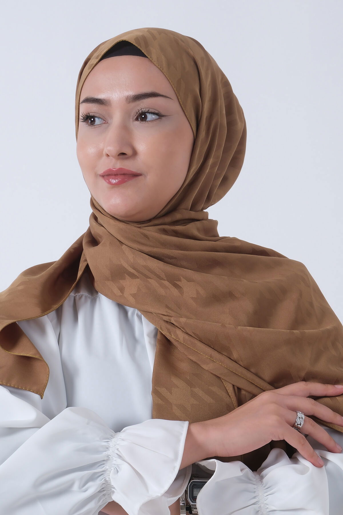 V-17 Miray Jakar Şal