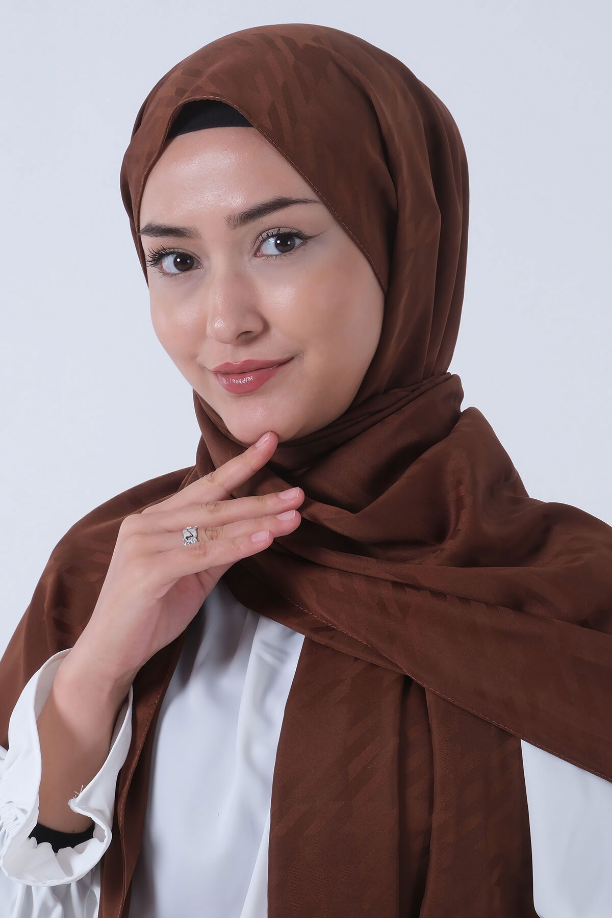 V-18 Miray Jakar Şal