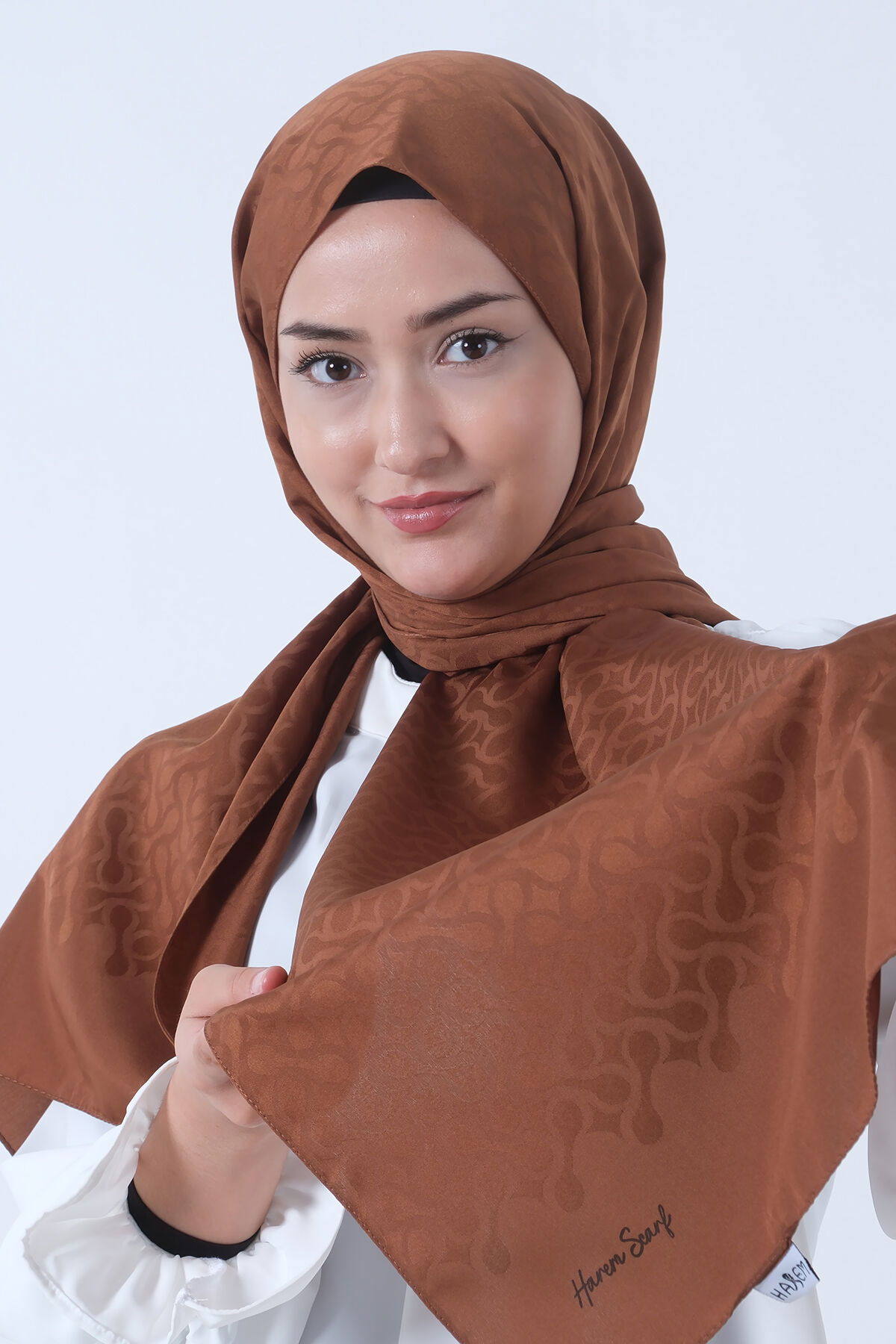 V-19 Azra Jakar Şal