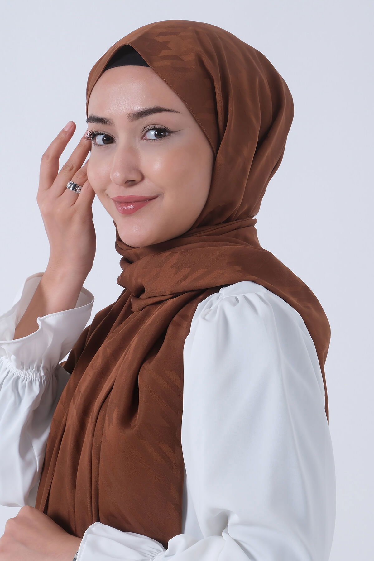 V-19 Miray Jakar Şal