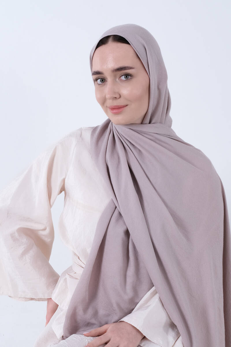 V-20 Zümra Şal - harem