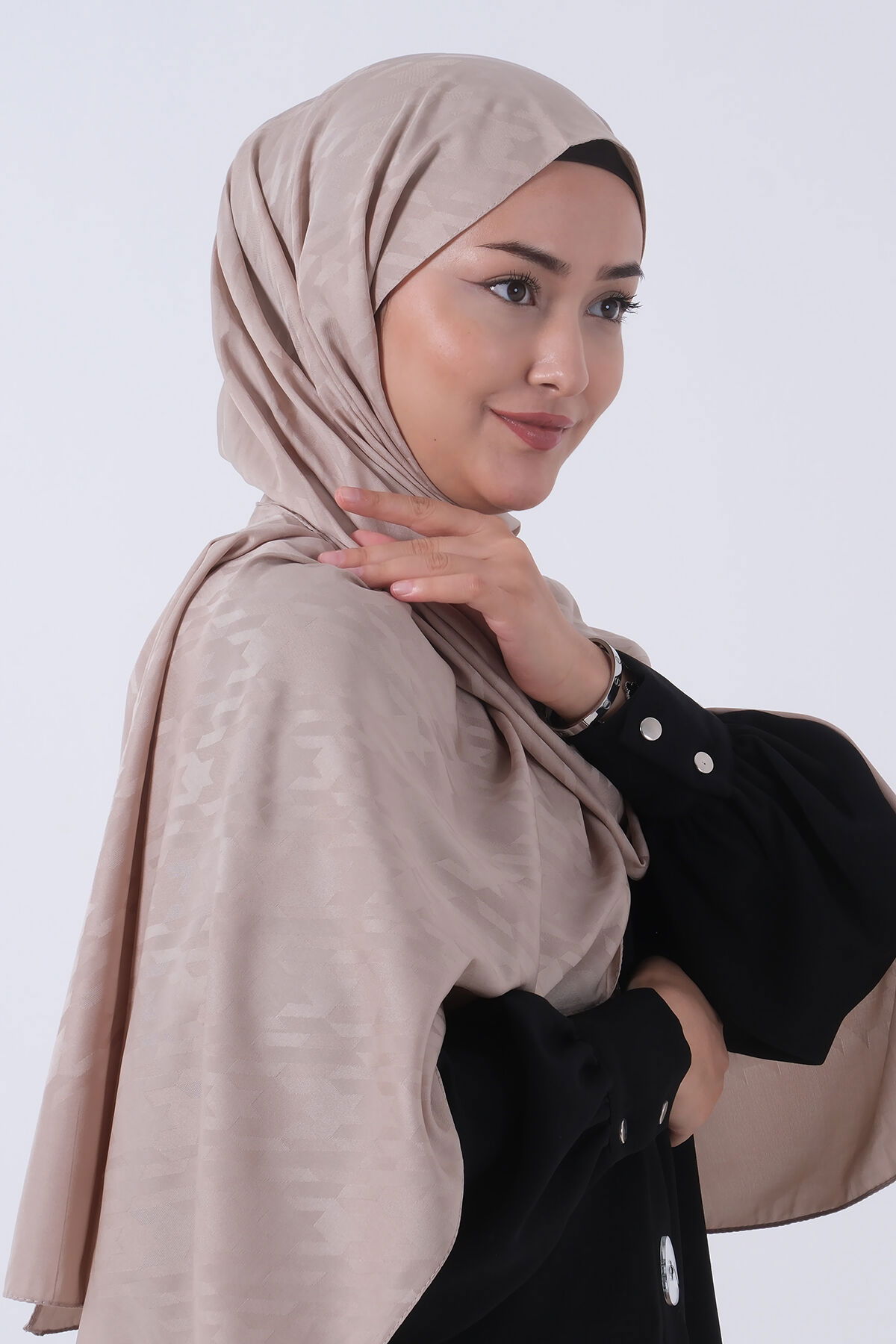 V-21 Miray Jakar Şal