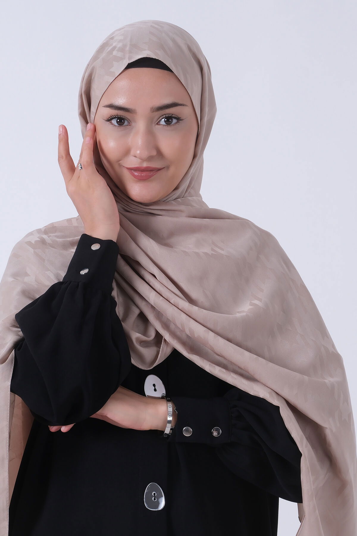V-21 Miray Jakar Şal
