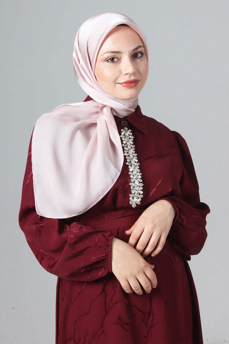 V-33 Como Saten Eşarp - harem