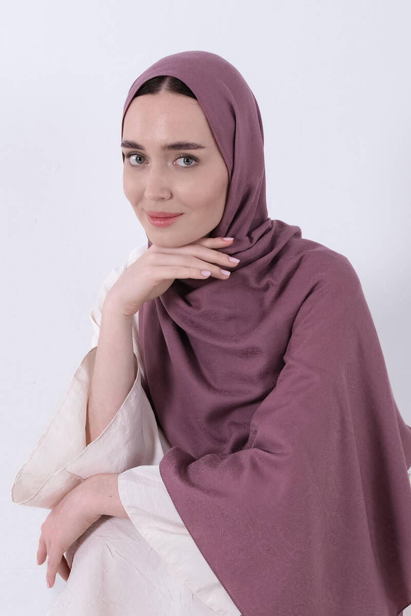 V-34 Zümra Şal - harem