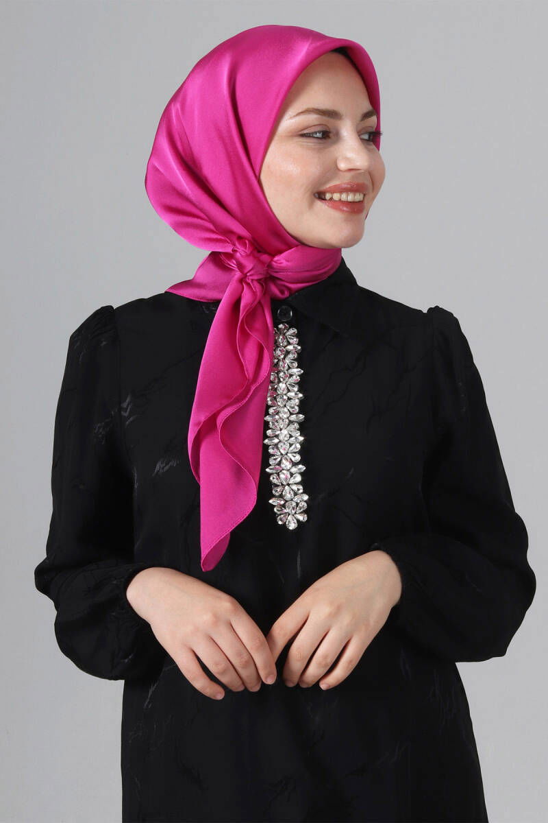 V-36 Como Saten Eşarp - harem