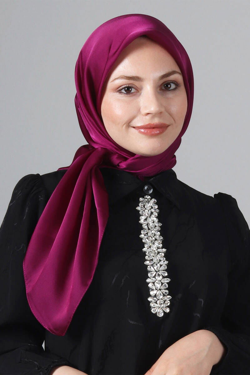 V-39 Como Saten Eşarp - harem