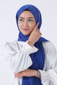 V-4 Miray Jakar Şal - Thumbnail
