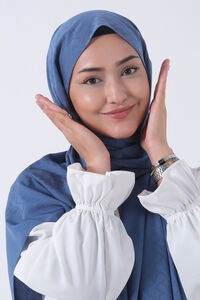 V-5 Azra Jakar Şal - Thumbnail