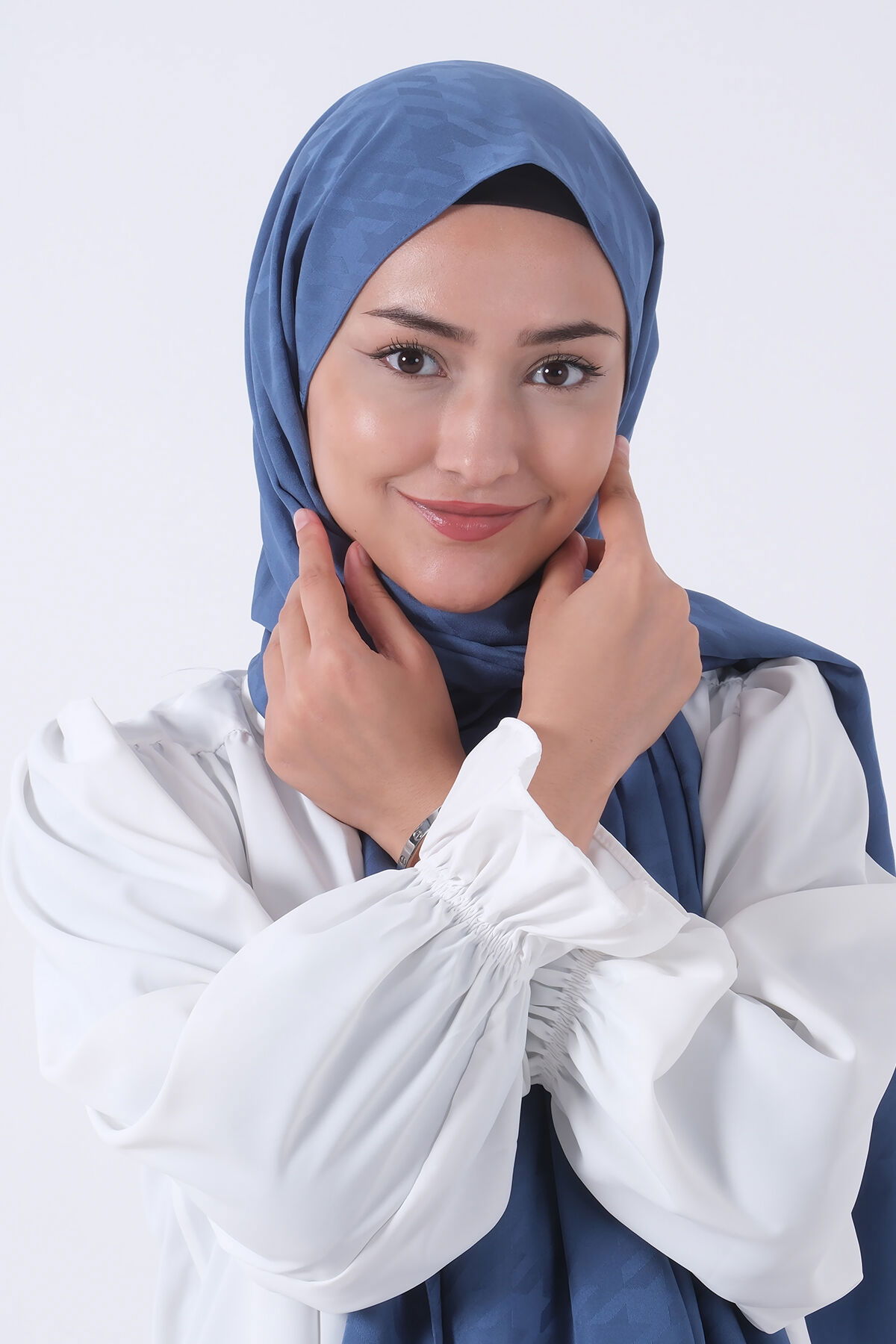V-5 Miray Jakar Şal