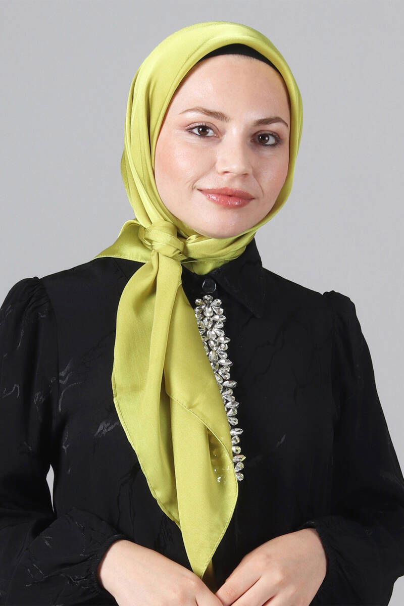 V-54 Como Saten Eşarp - harem