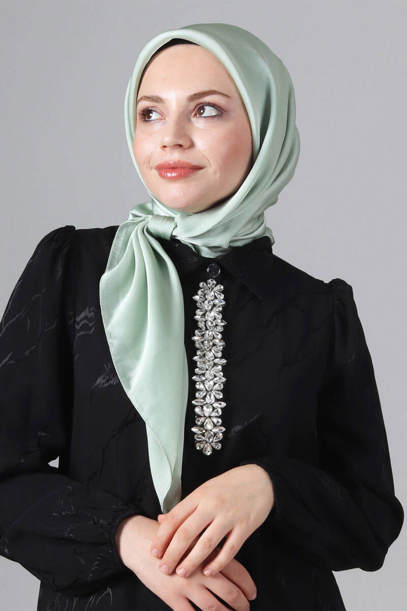 V-55 Como Saten Eşarp - harem