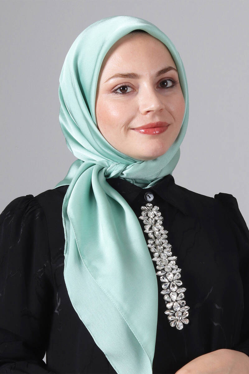 V-56 Como Saten Eşarp - harem