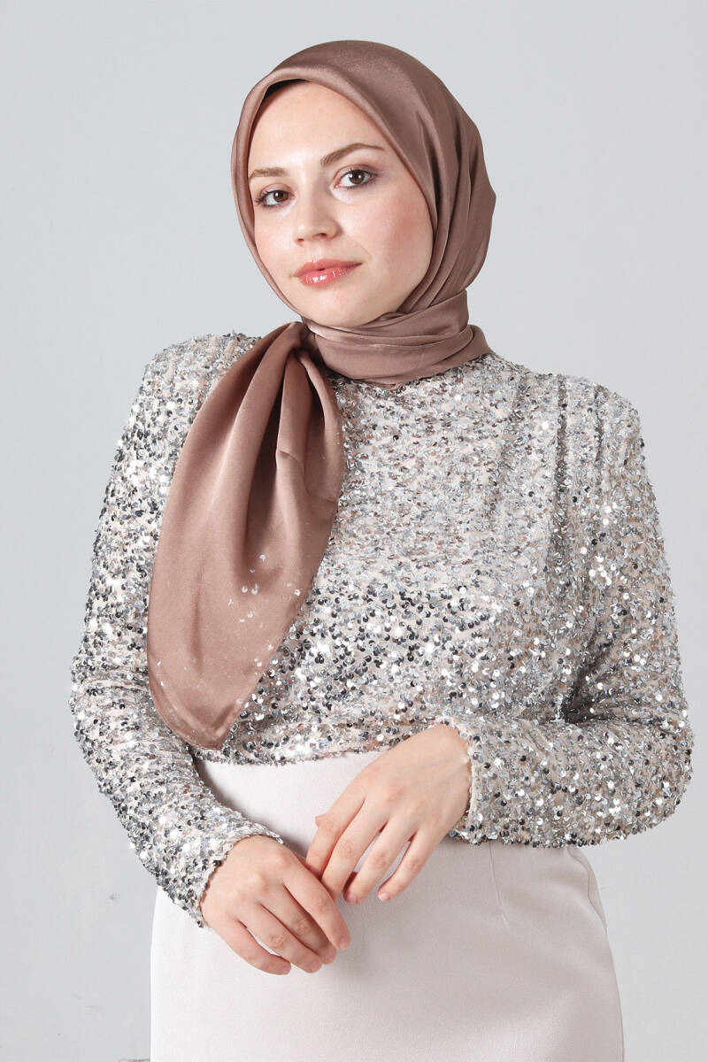 V-65 Como Saten Eşarp - harem