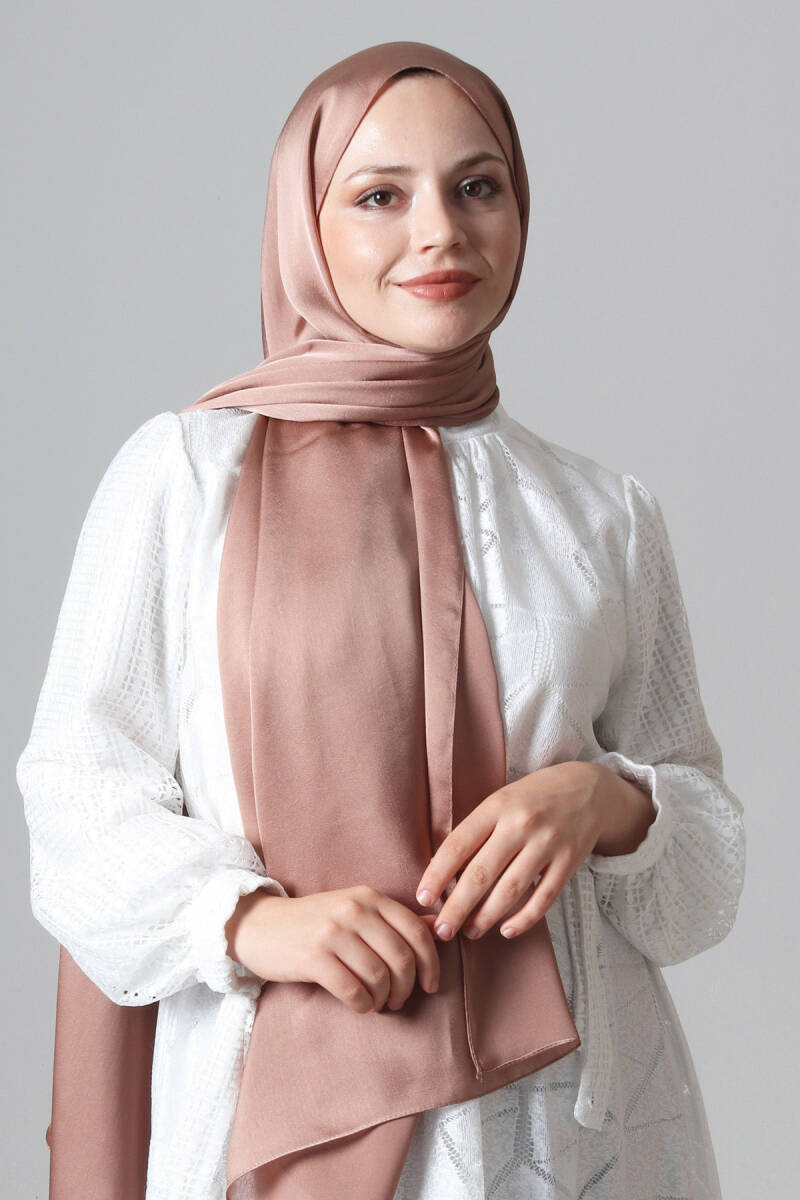 V-66 Como Saten Şal - harem