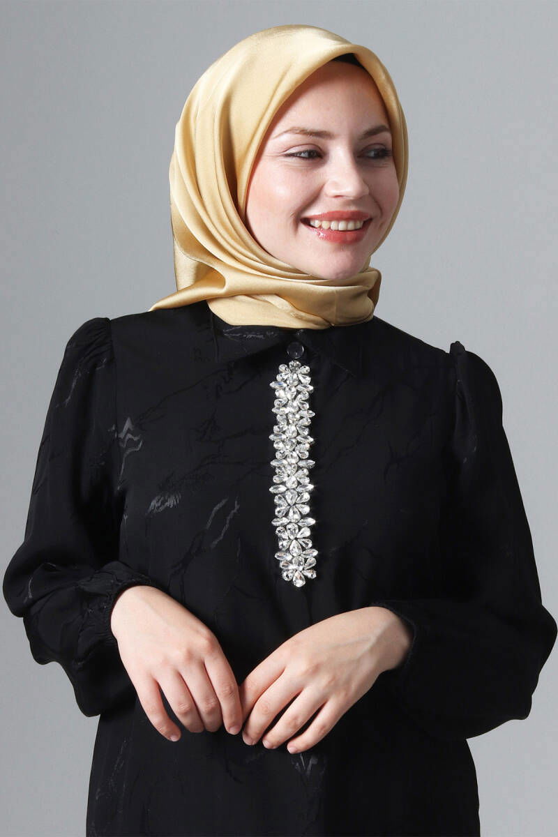 V-72 Como Saten Eşarp - harem