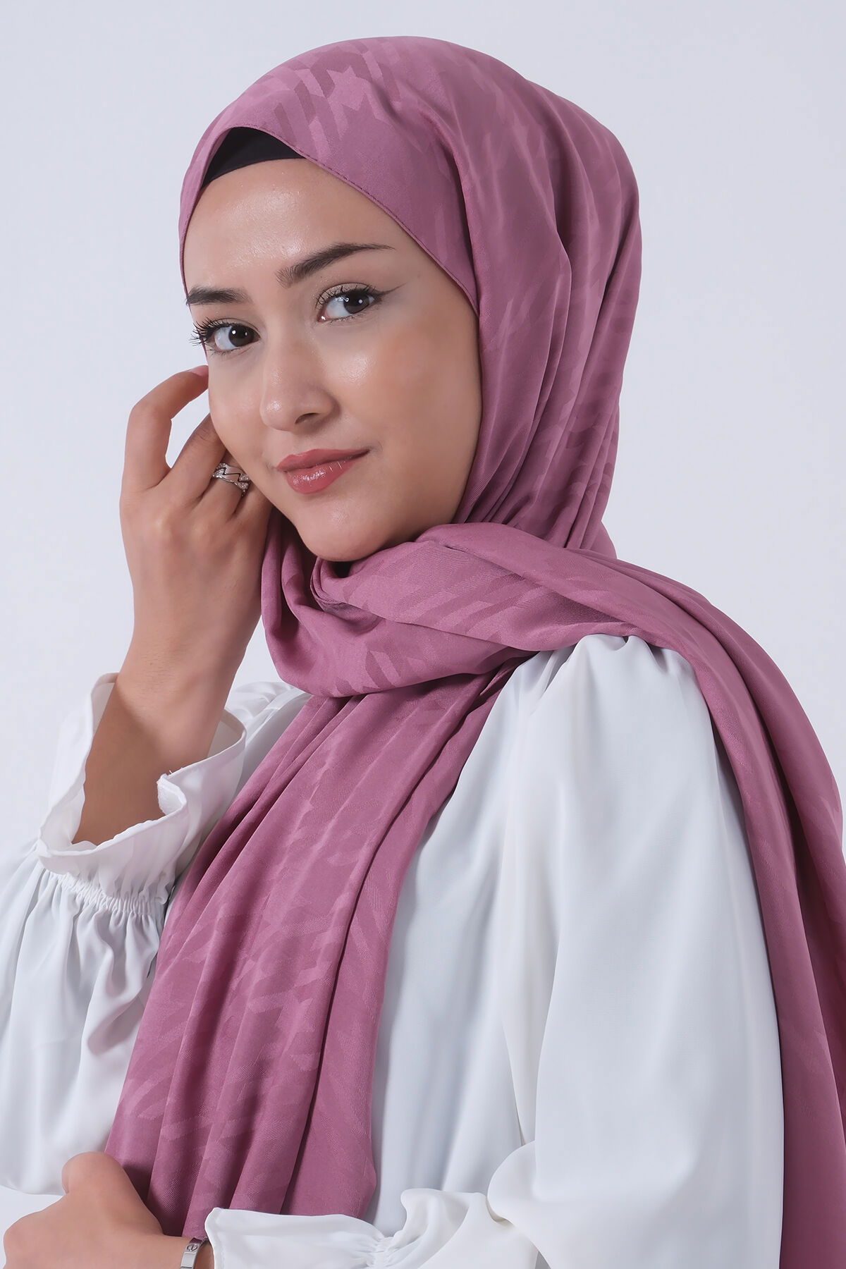 V-8 Miray Jakar Şal