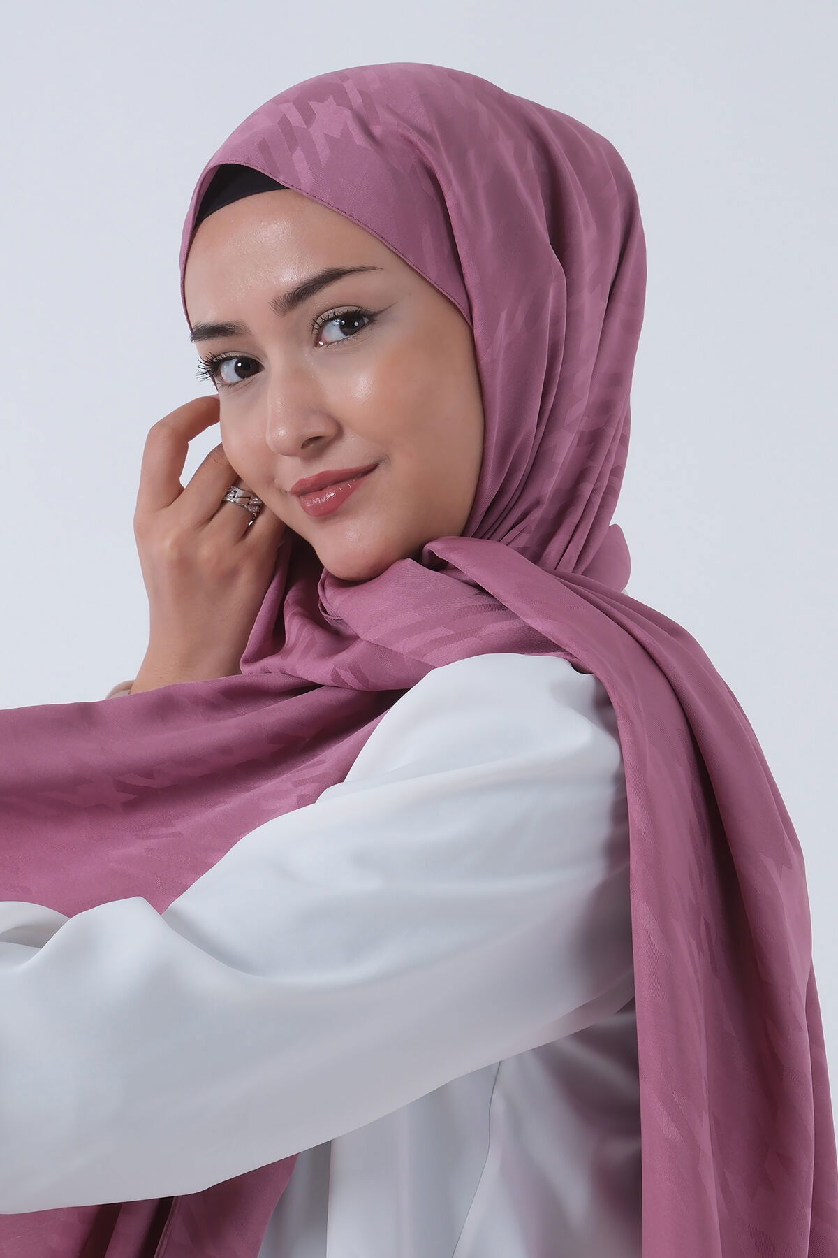 V-8 Miray Jakar Şal